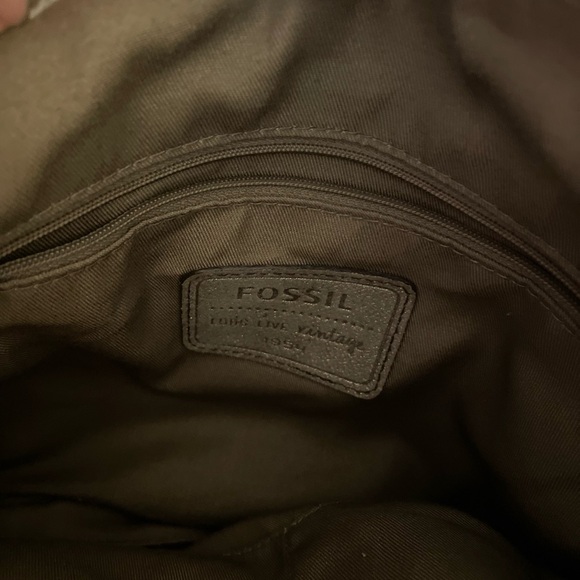 Vintage leather Fossil purse - Picture 7 of 11